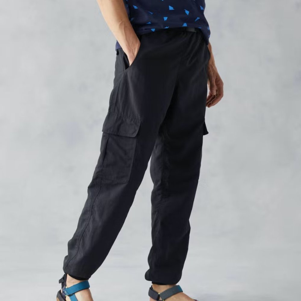 MEC Black Utility Nylon Belted Cargo Pants Outdoor Rock Climbing Pants Men's 36